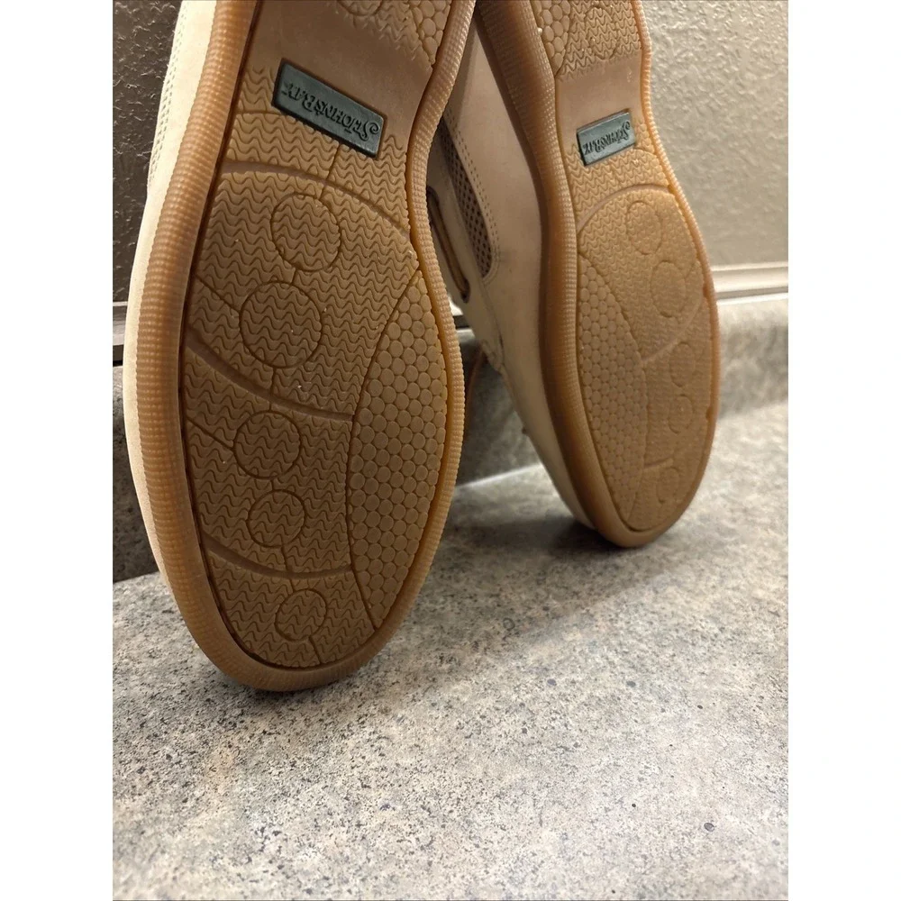 St John's Bay Boat Shoes Men's Sz 9.5 M 016-8000 Tan Brown Excellent Cond.